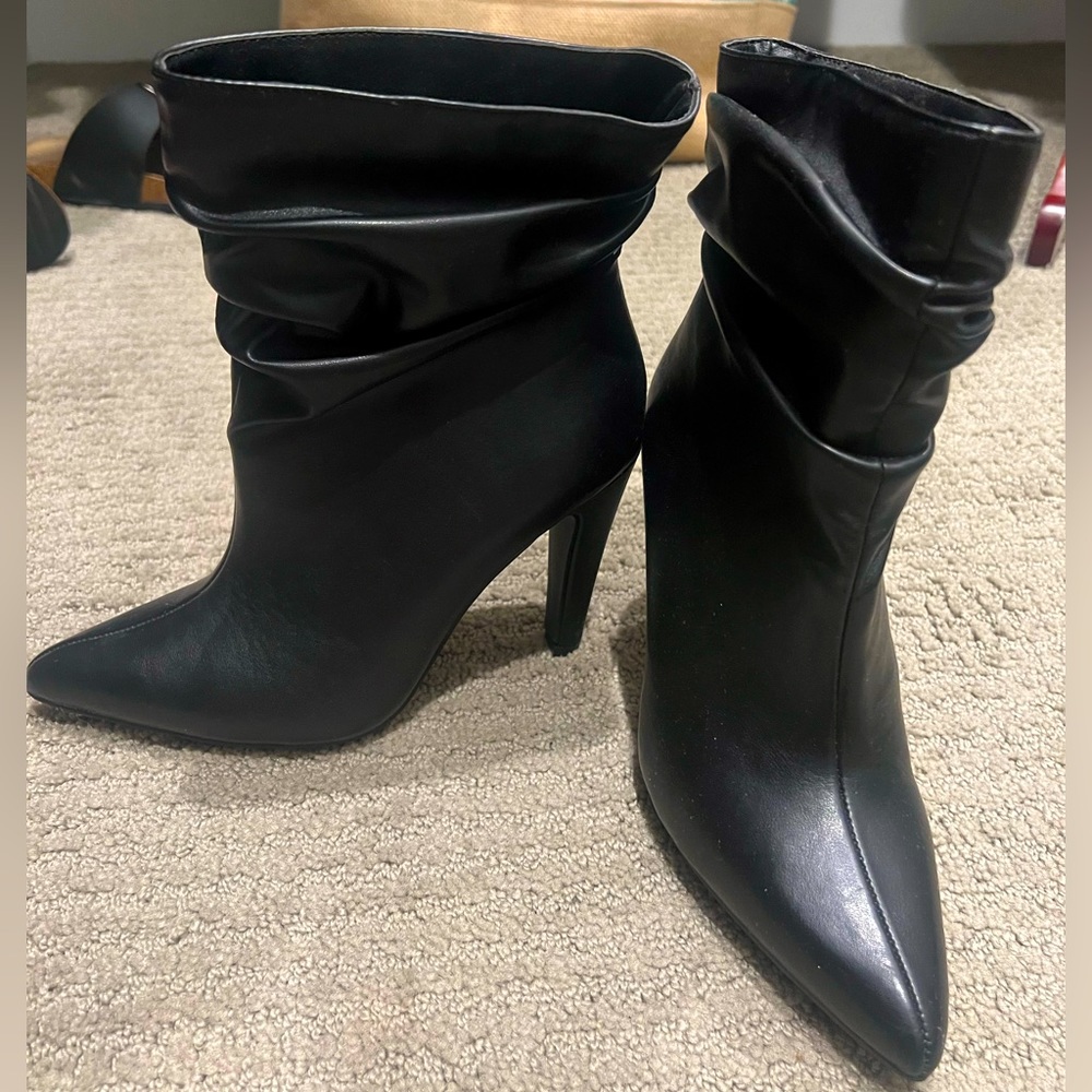 Heeled boots